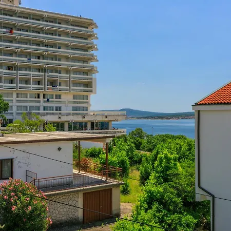 Podvezanec Apartment Dramalj Exterior photo