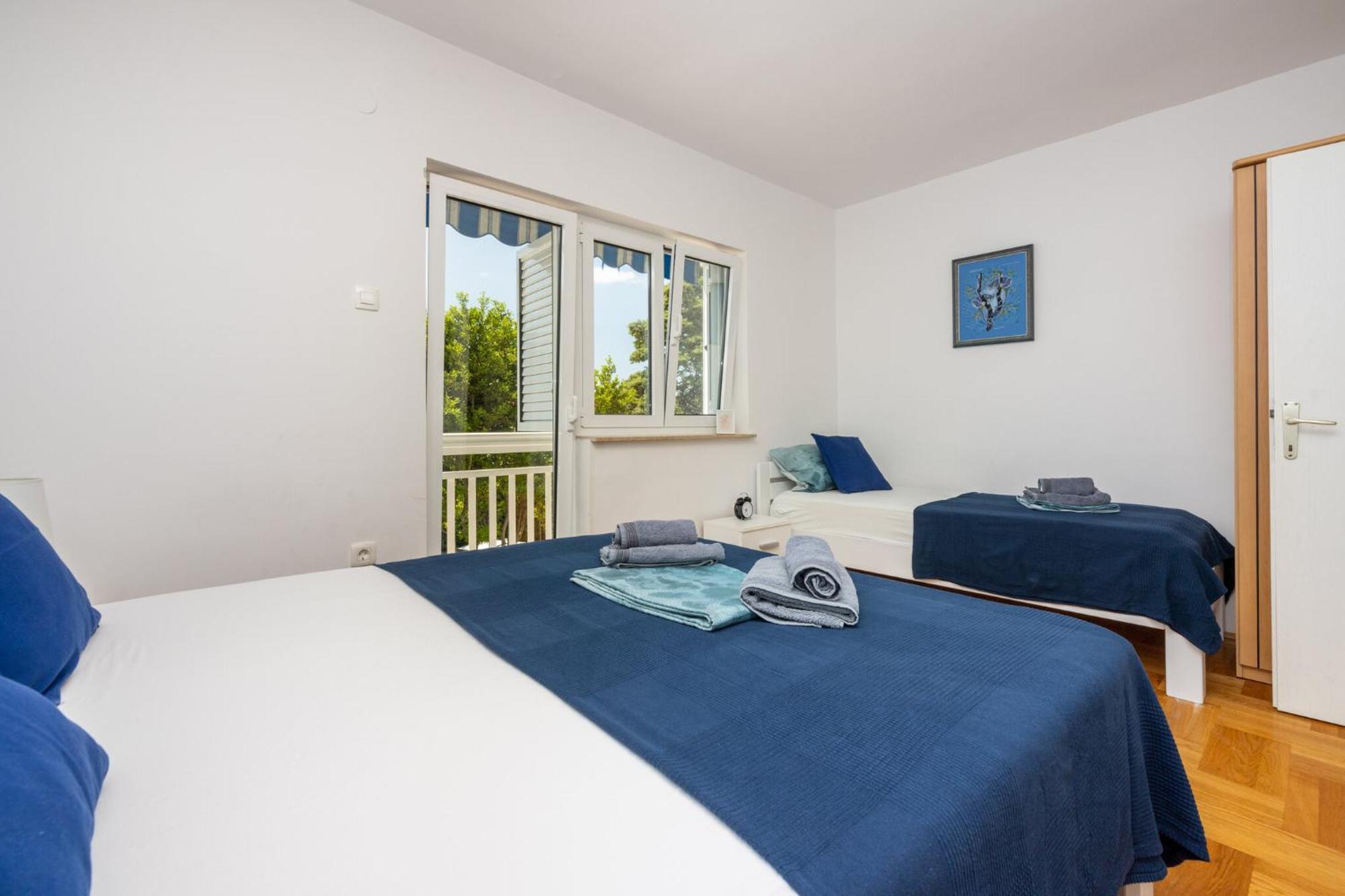 Podvezanec Apartment