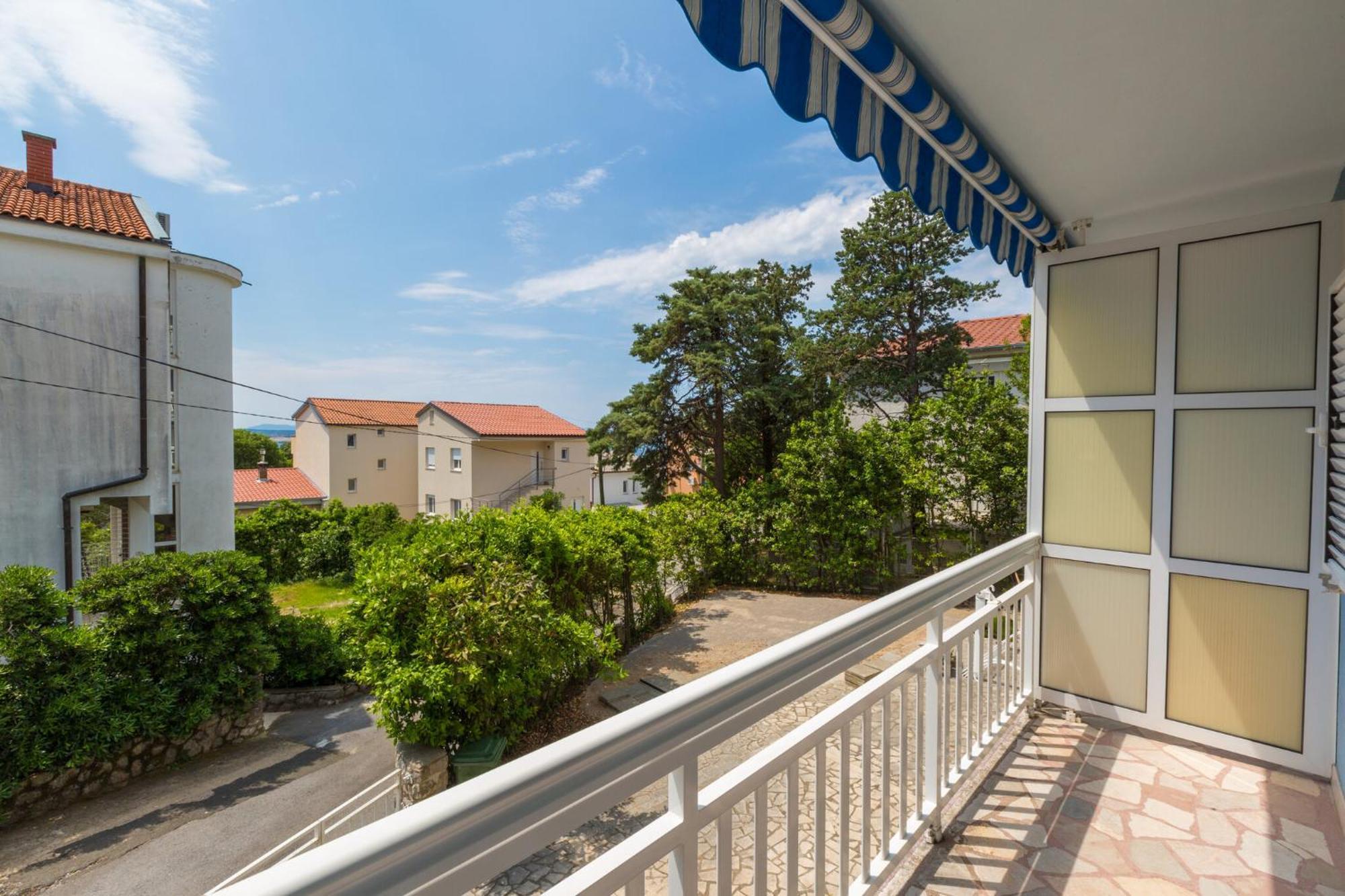 Podvezanec Apartment Dramalj