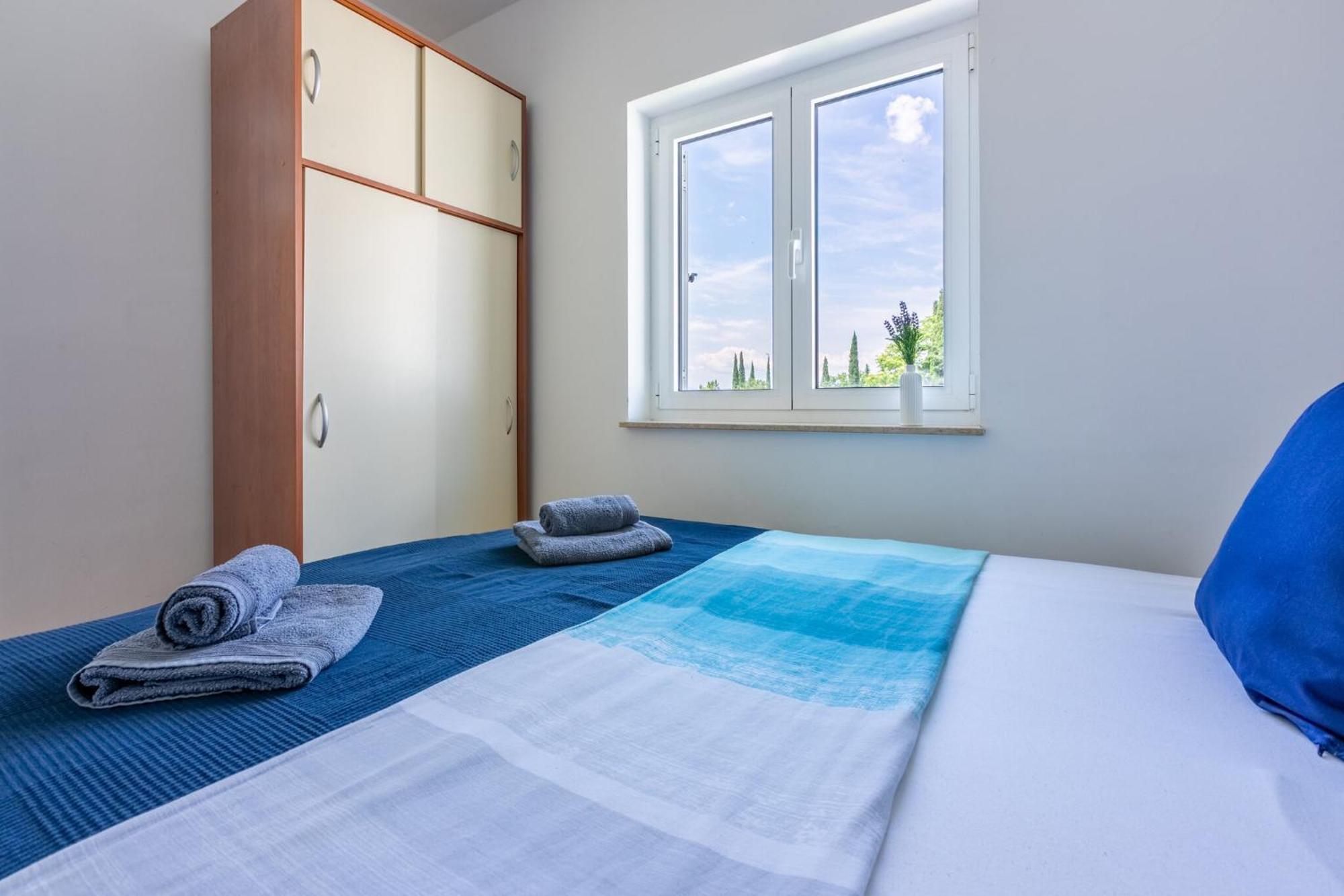 Podvezanec Apartment