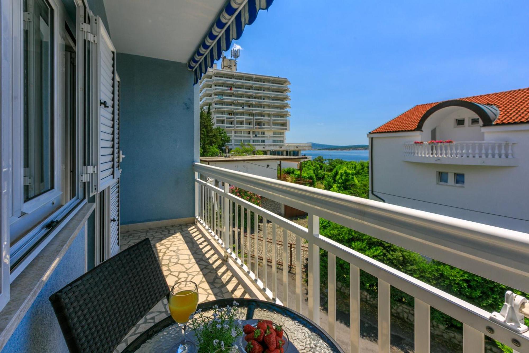 Podvezanec Apartament Dramalj