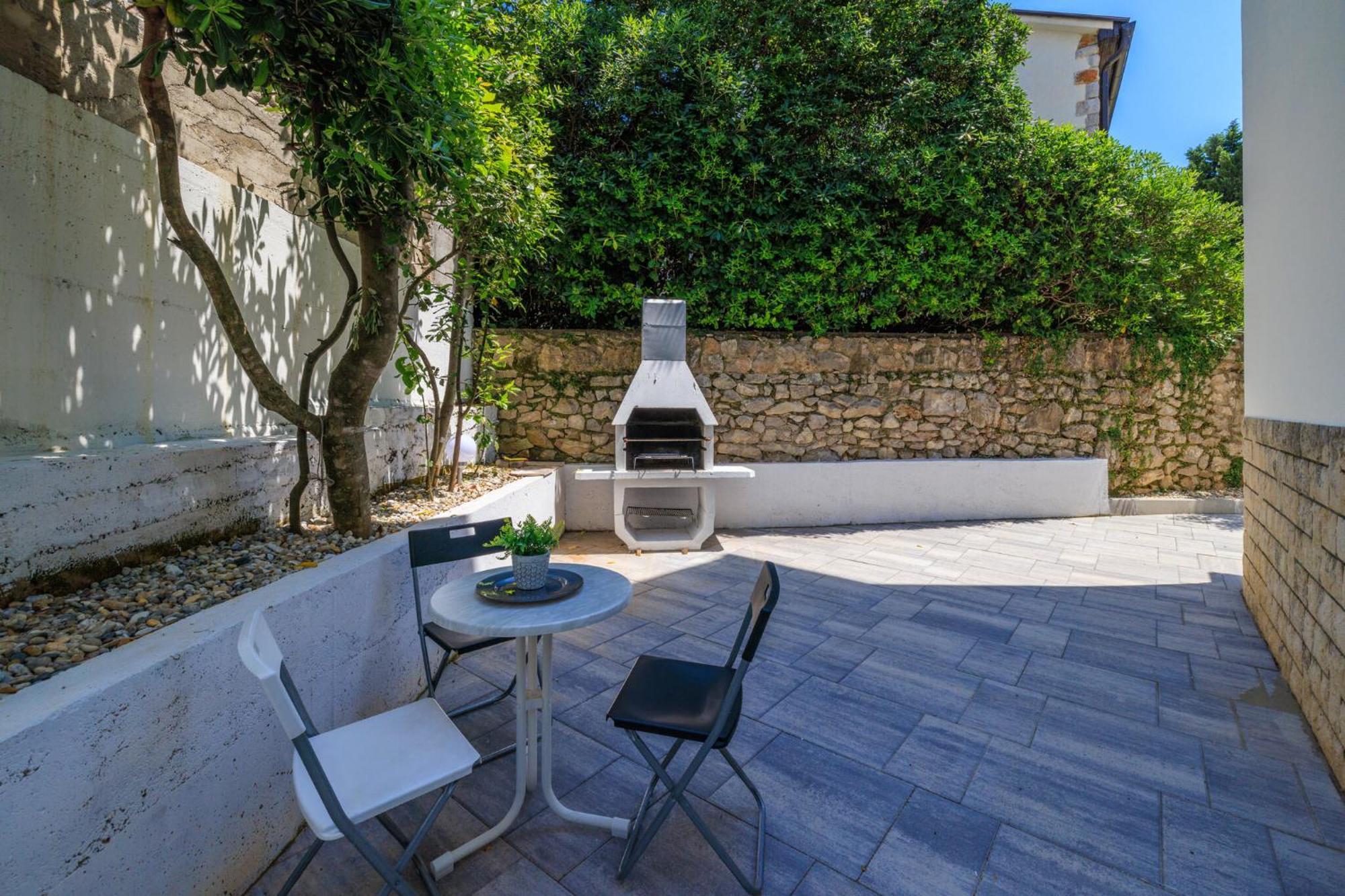 Podvezanec Apartament *