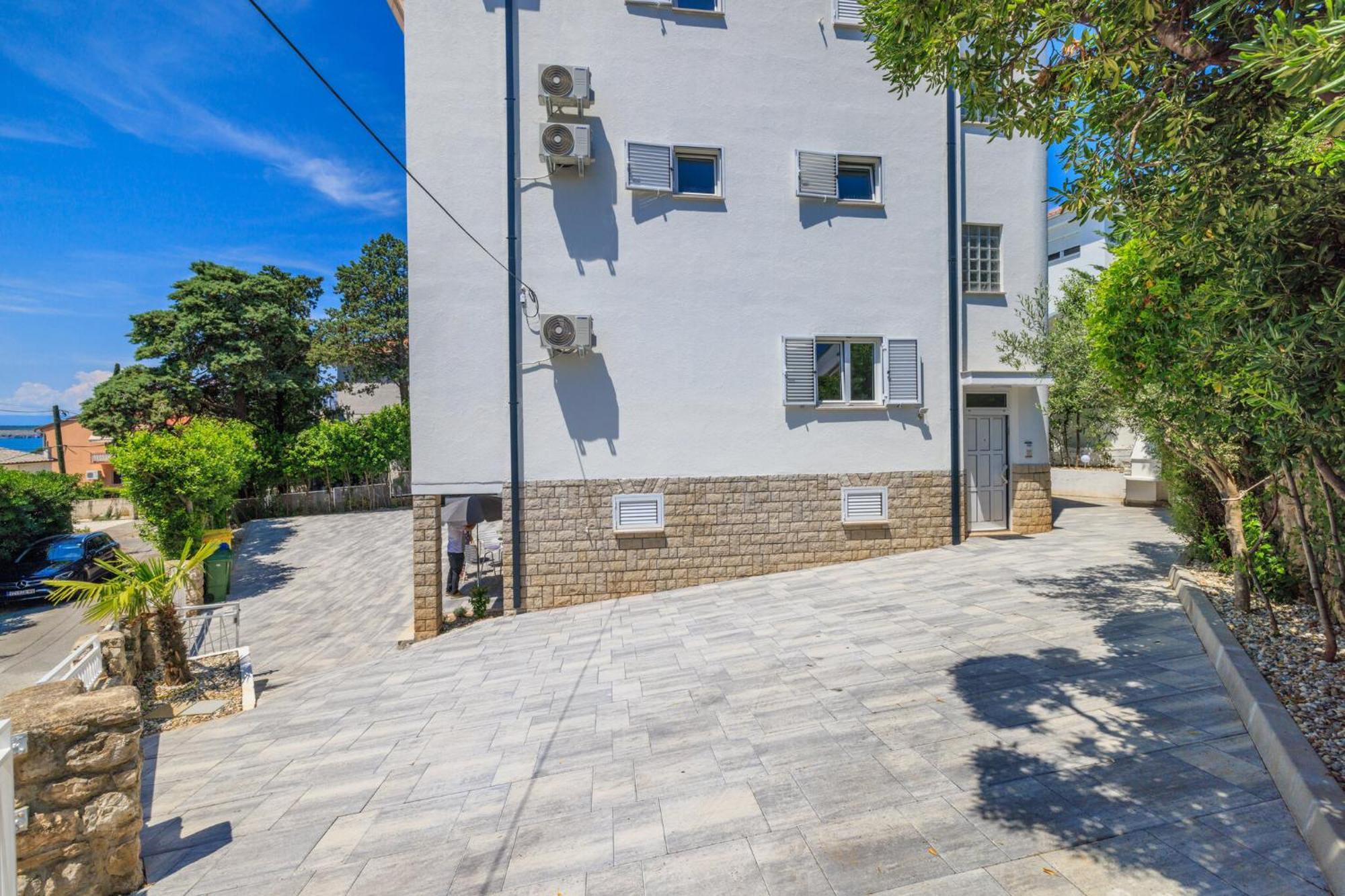 Apartament Podvezanec Dramalj