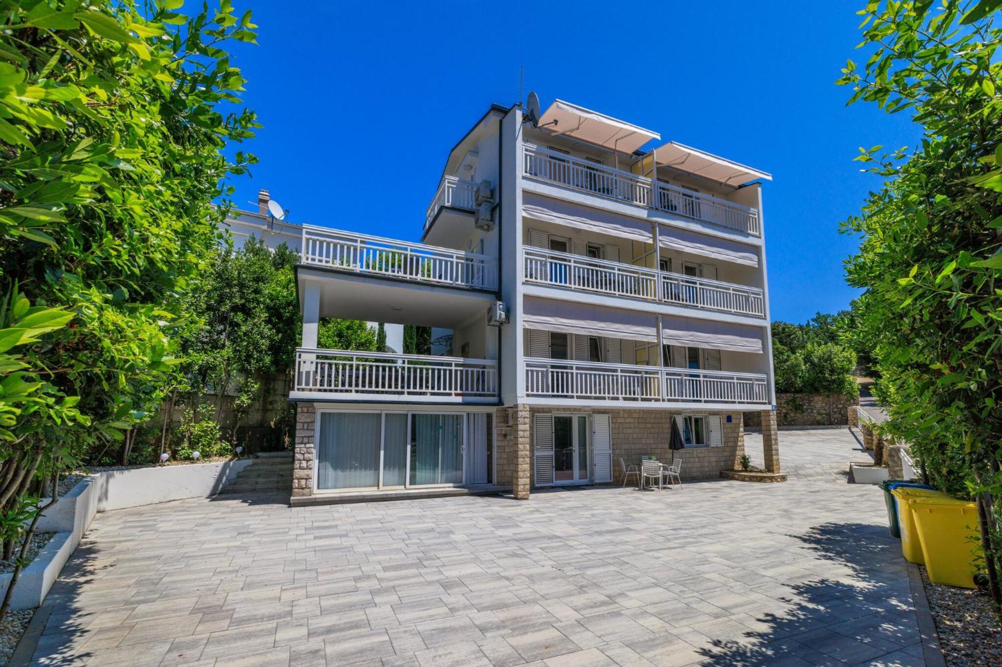 Podvezanec Apartament *