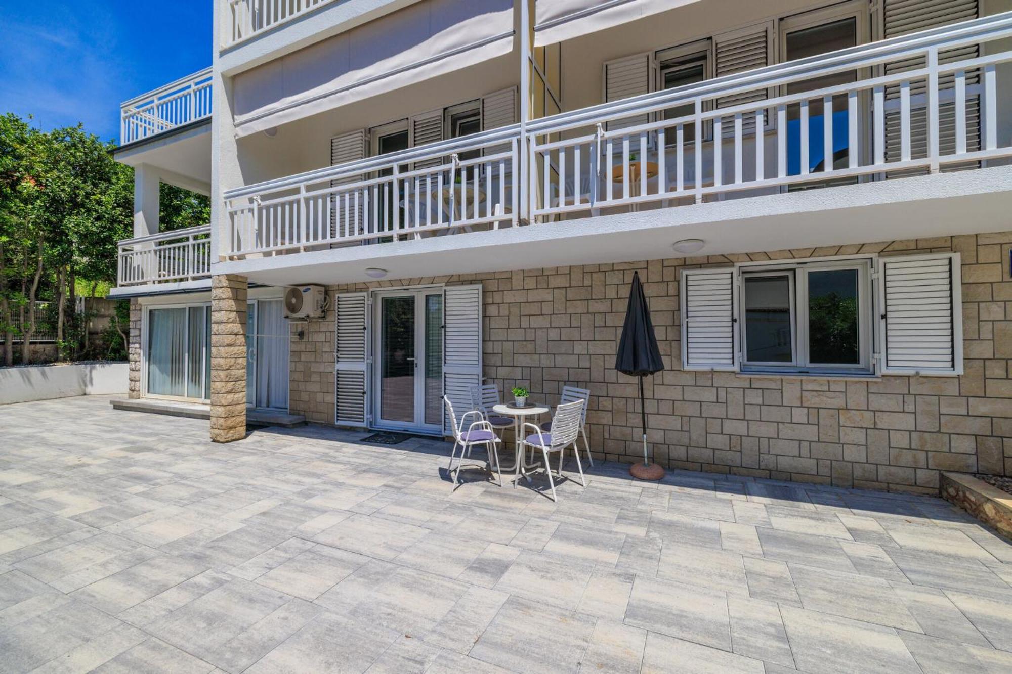 Apartment Podvezanec *